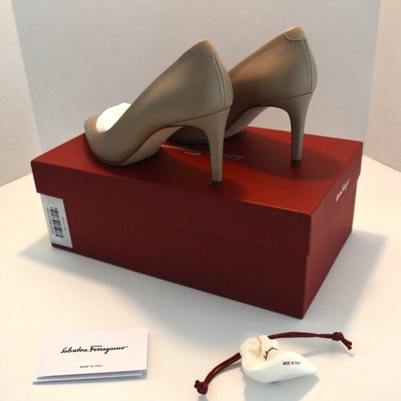 Salvatore Ferragamo Women's "ILARY 70" Beige Patent Leather Heeled Pumps - Picture 7 of 11